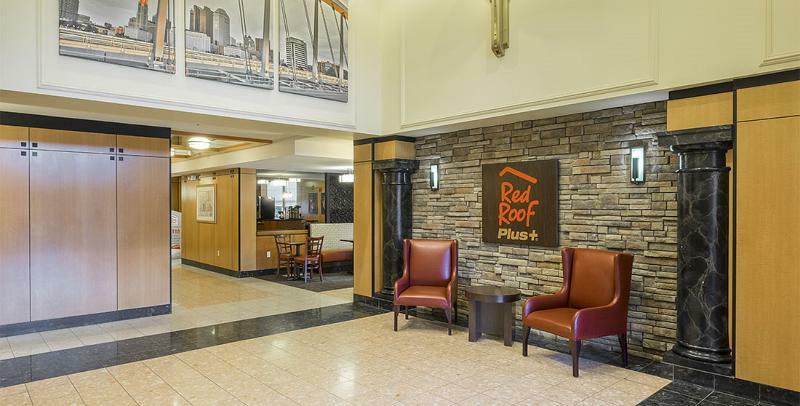 Red Roof Inn Plus+ Columbus-Ohio State University Osu Exterior photo